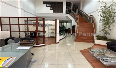 Oficina Corporativa en Alquiler - Commercial Property